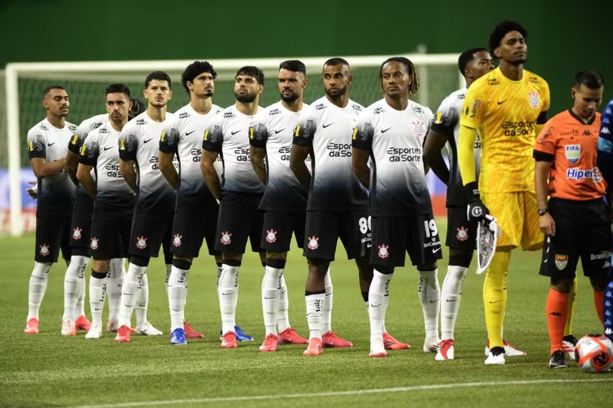 Corinthians de olho em Michael e Cebolinha: Dupla do Flamengo pode pintar no Timão em 2025 por valores acessíveis?