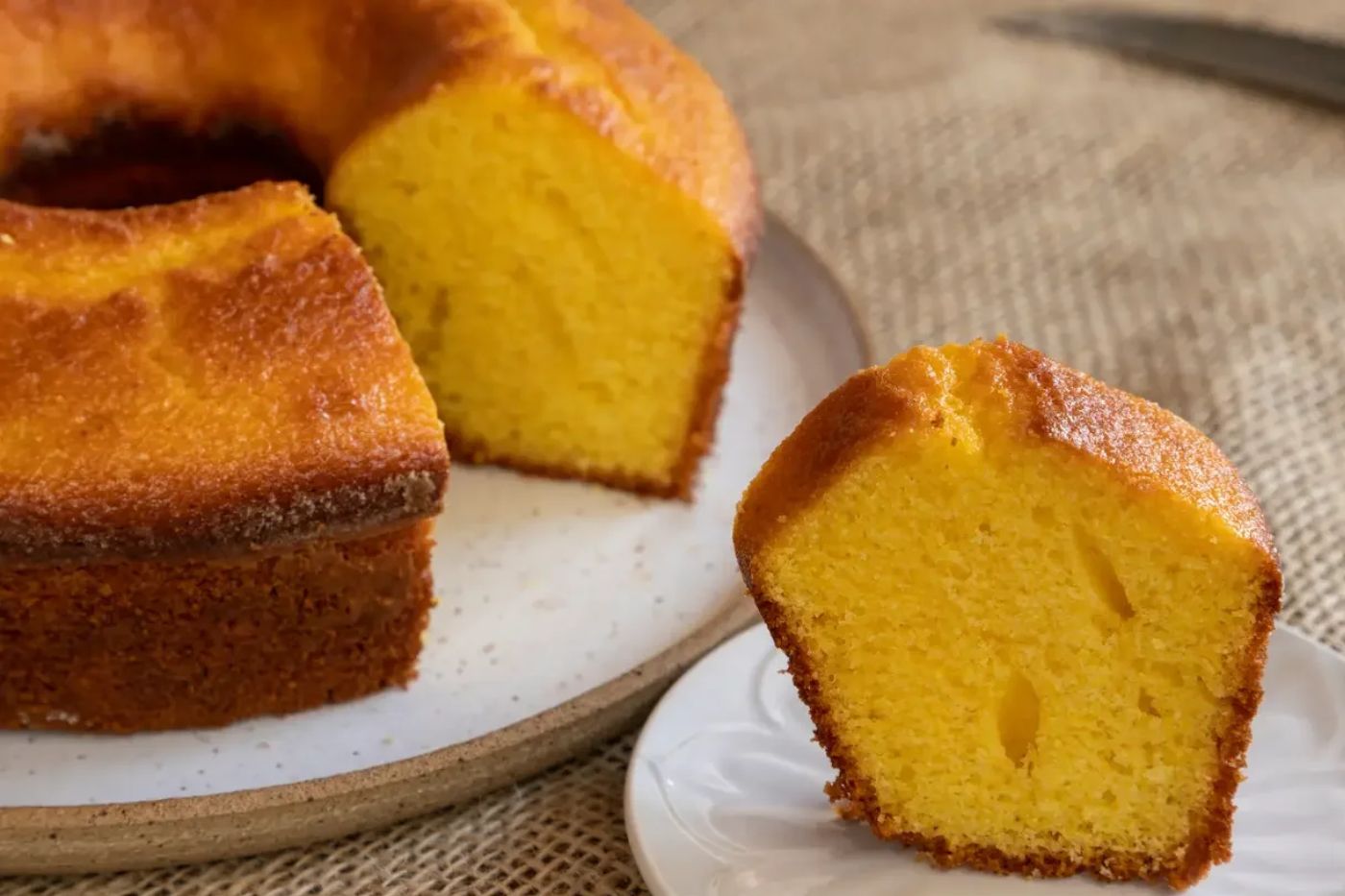 Como Fazer Bolo de Fubá Macio com Leite Quente