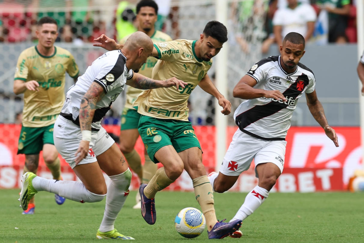 Confira onde assistir Vasco x Palmeiras ao vivo com imagens