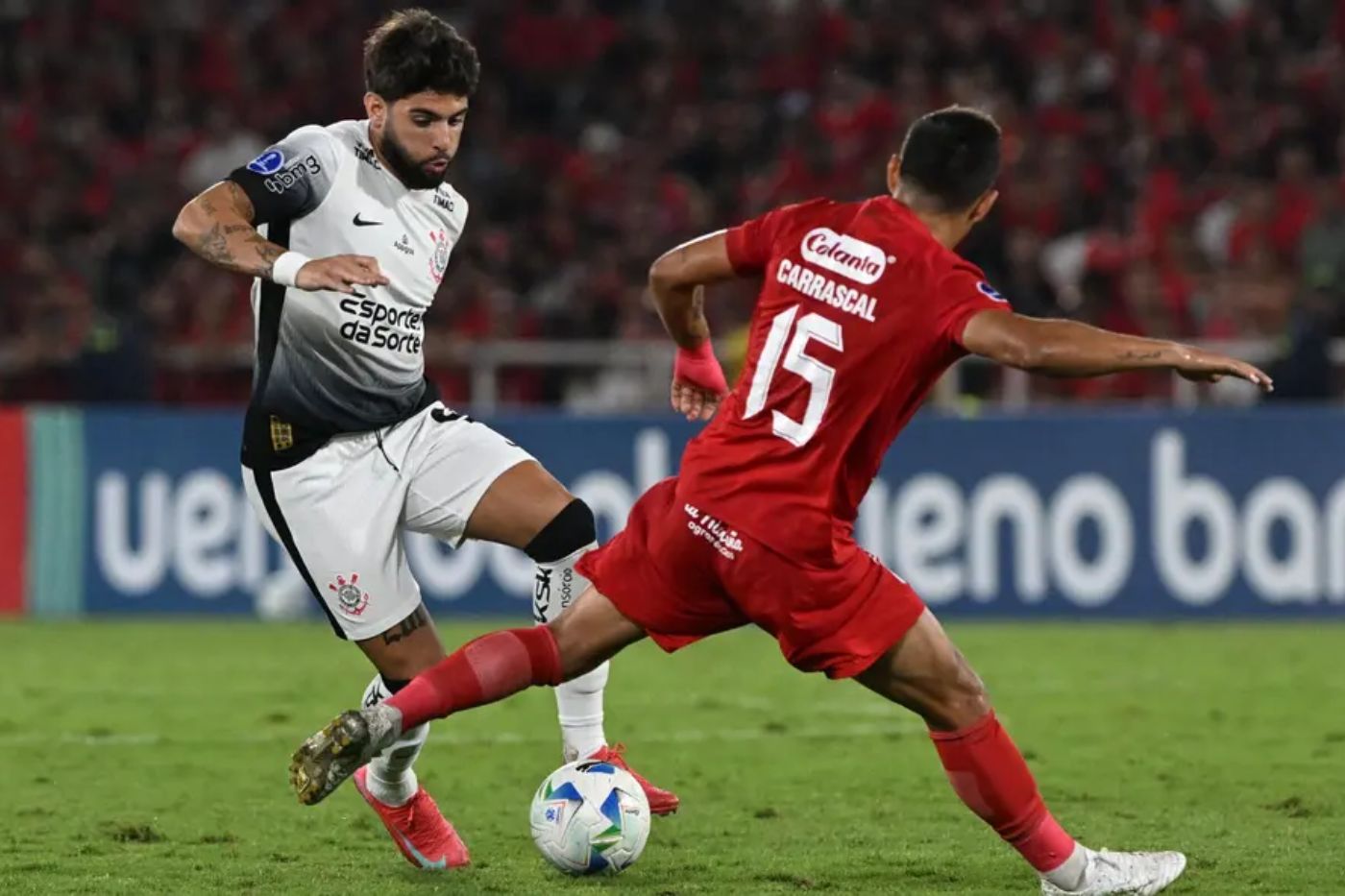 Corinthians x América de Cali (0605) - (Foto Joaquin Sarmiento AFP)