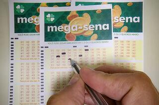 Imagem relacionada ao post: Últimos Resultados da Mega-Sena: Dezenas Sorteadas e Prêmios