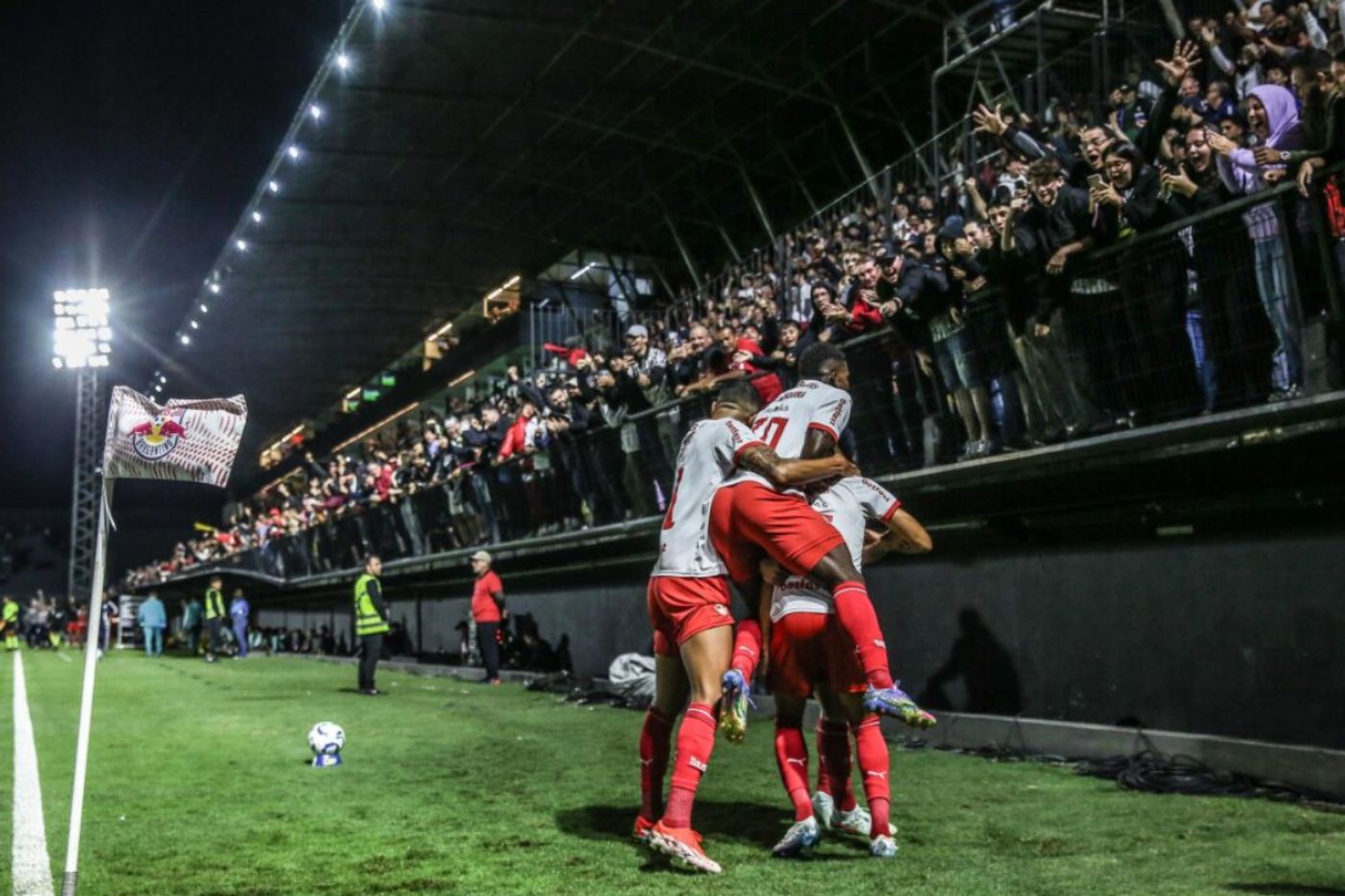 Veja onde vai passar o jogo do Bragantino x Mirassol ao vivo hoje