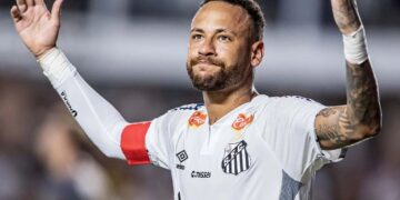 Neymar em baixa no clássico: Atuação discreta do craque marca empate entre Santos e Corinthians em jogo eletrizante - Foto: Rafael Assunção/Ag. Paulistão
