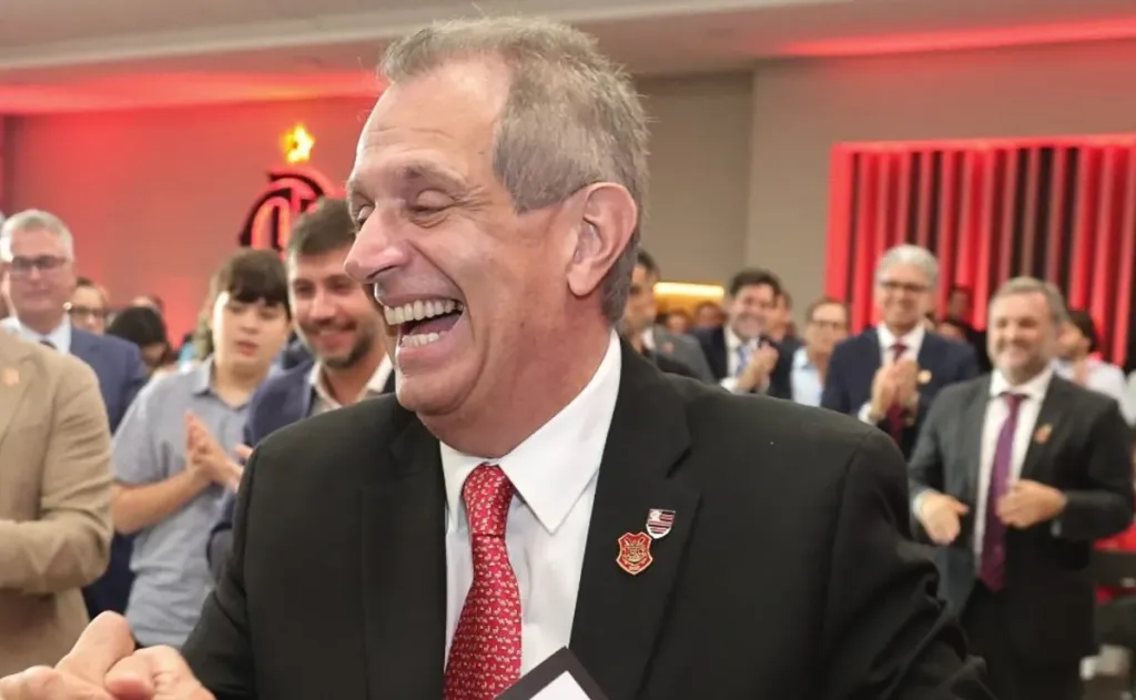 Flamengo centroavante: clube reserva até 30 milhões de euros para contratar centroavante de peso na janela de meio de ano e manter elenco competitivo